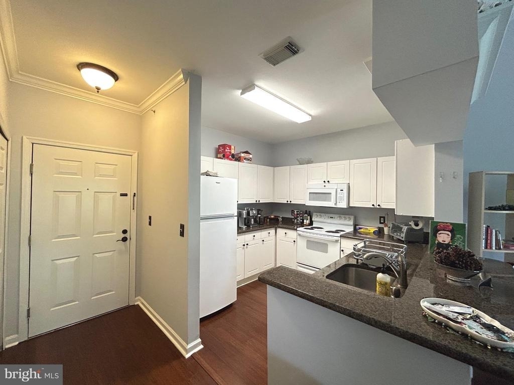 4561 Strutfield Lane - Photo 3
