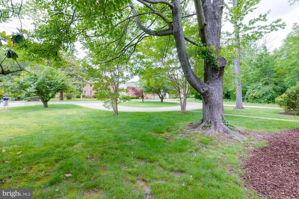 1947 Arlington Ridge Road - Photo 23