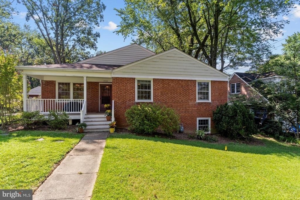 5534 17th Street N - Photo 0