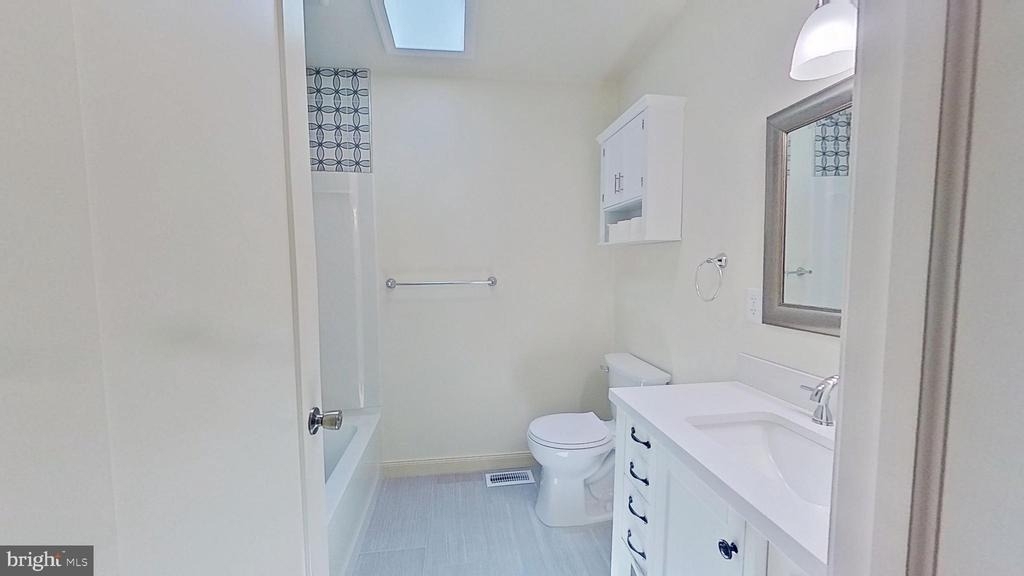 1443 W College Avenue - Photo 1