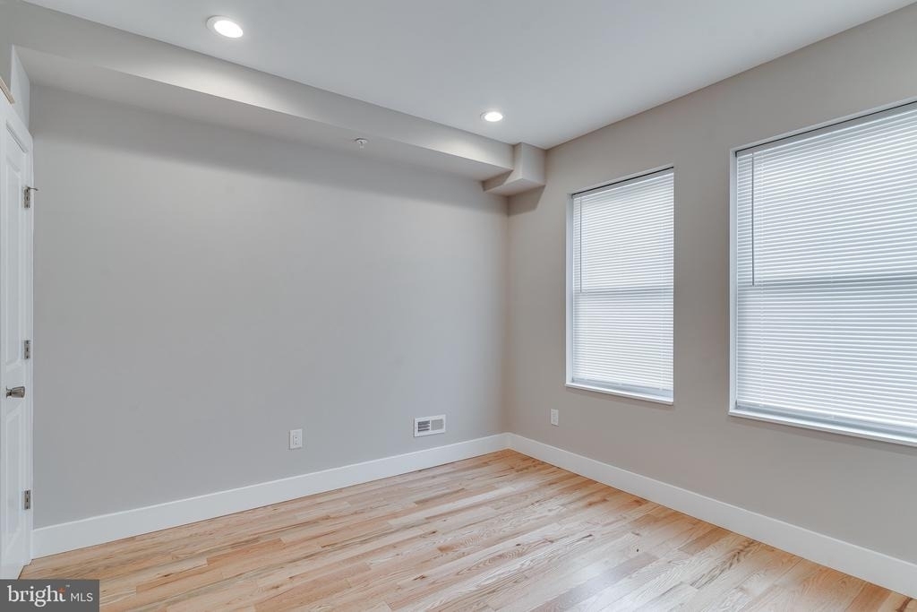 1436 N Corlies Street - Photo 12