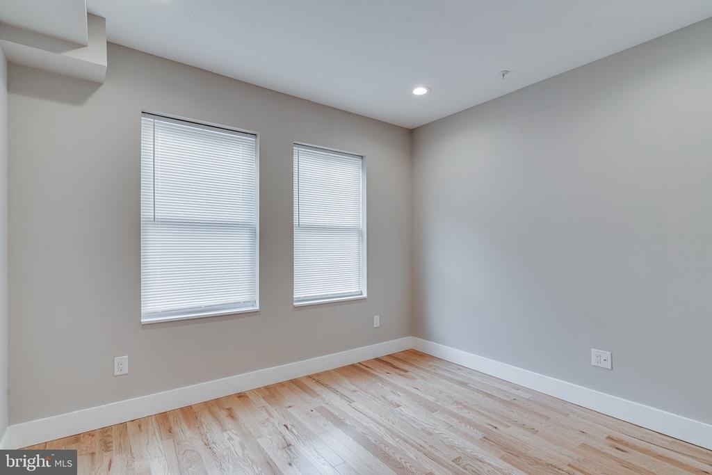 1436 N Corlies Street - Photo 11