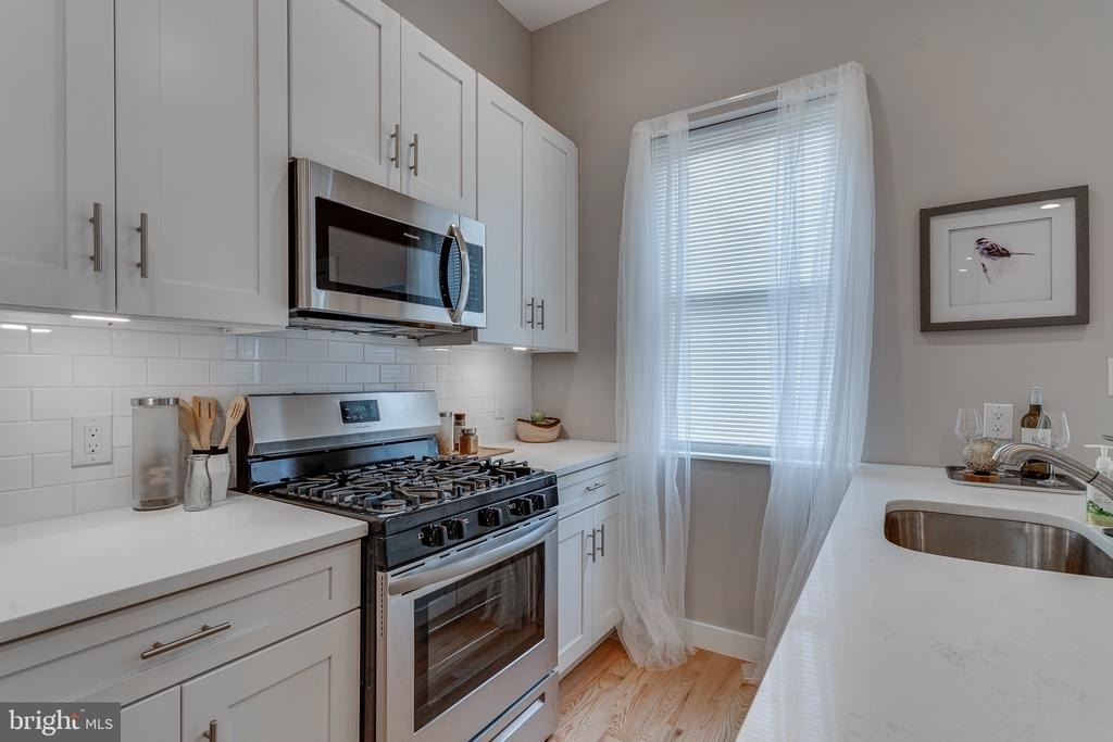 1436 N Corlies Street - Photo 6
