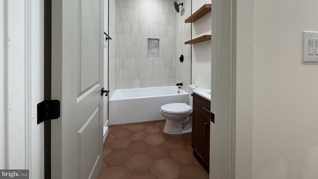 6049 Elmwood Avenue - Photo 1