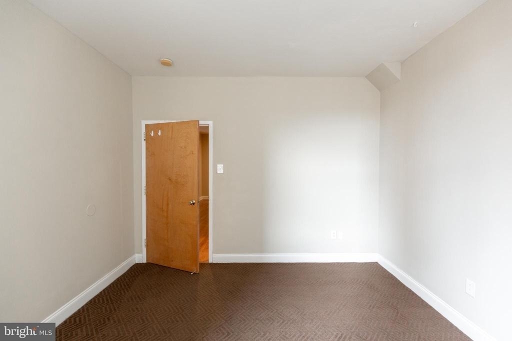 220 S 16th Street - Photo 31