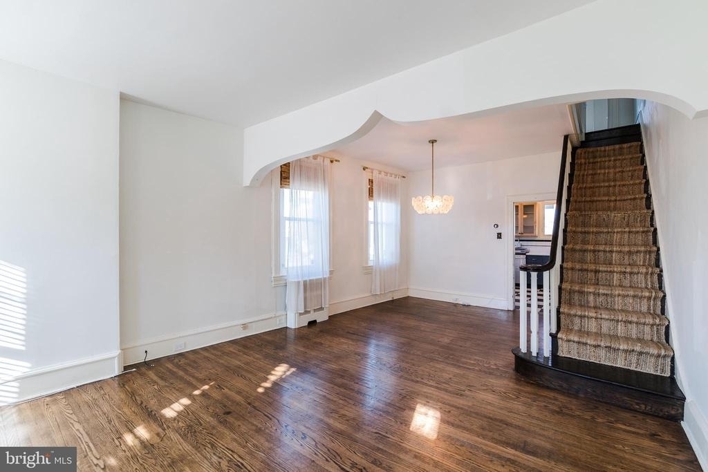 2155 E Letterly Street - Photo 3