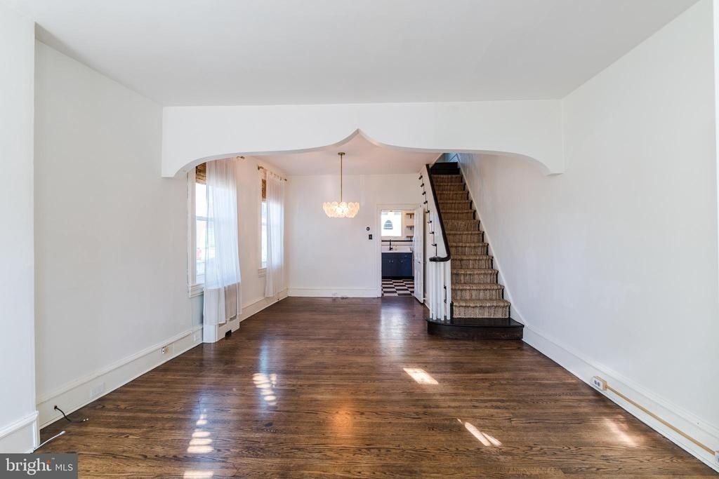 2155 E Letterly Street - Photo 4