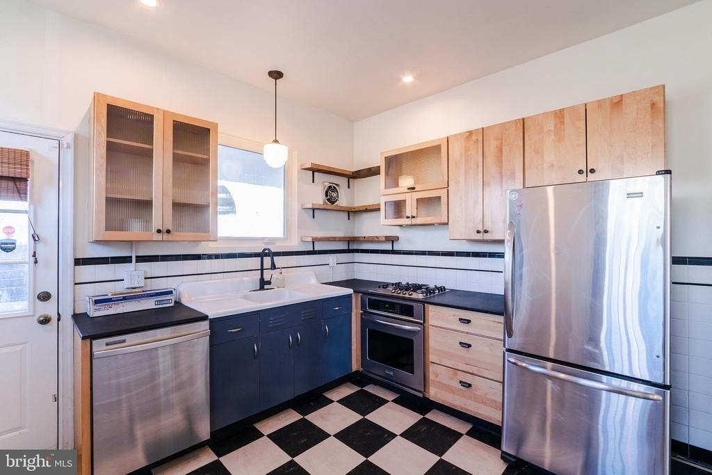 2155 E Letterly Street - Photo 8