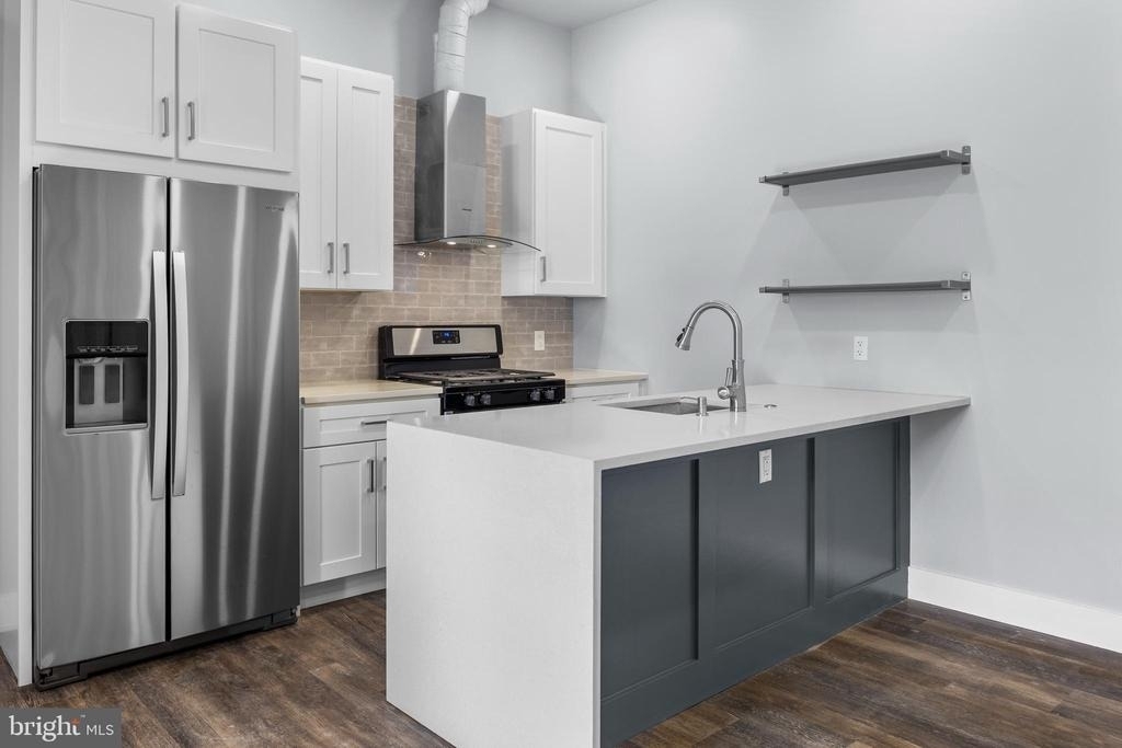 342 W Queen Lane - Photo 8