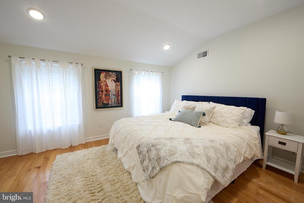 2019 W Girard Avenue - Photo 26