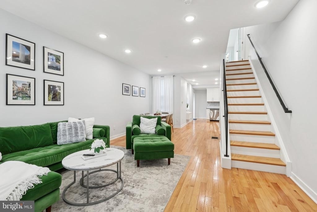 2019 W Girard Avenue - Photo 3