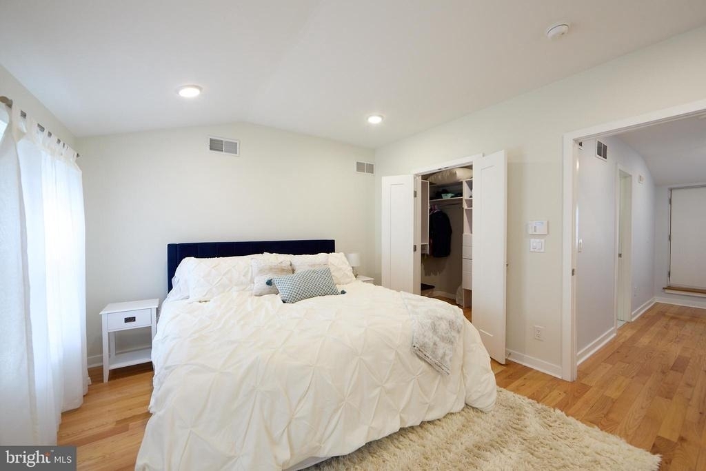 2019 W Girard Avenue - Photo 27