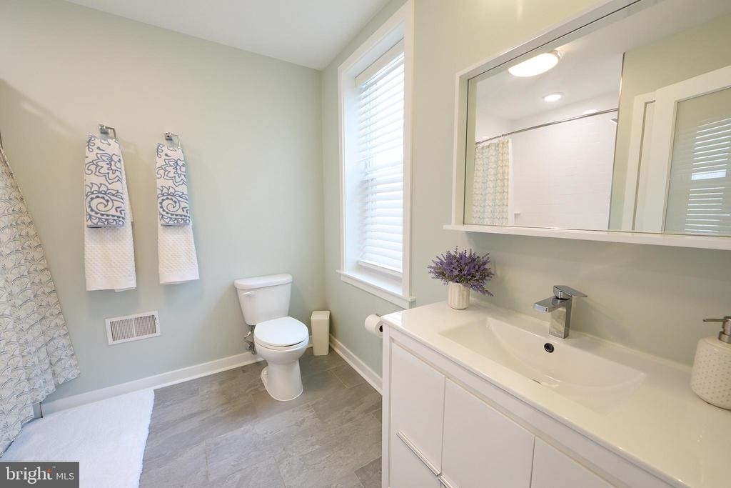 2019 W Girard Avenue - Photo 21