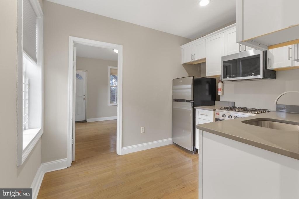 1302 N 19th Street - Photo 9