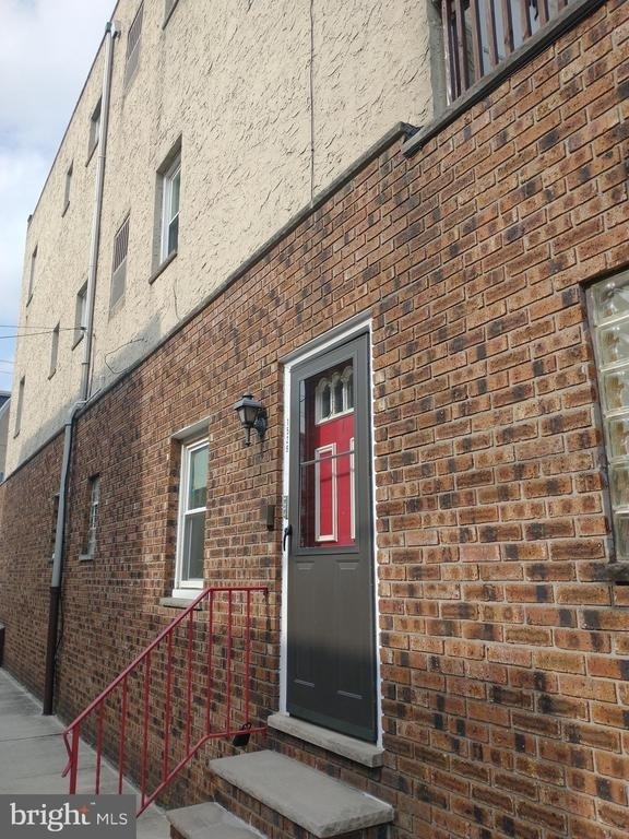 1529 W Porter Street - Photo 1