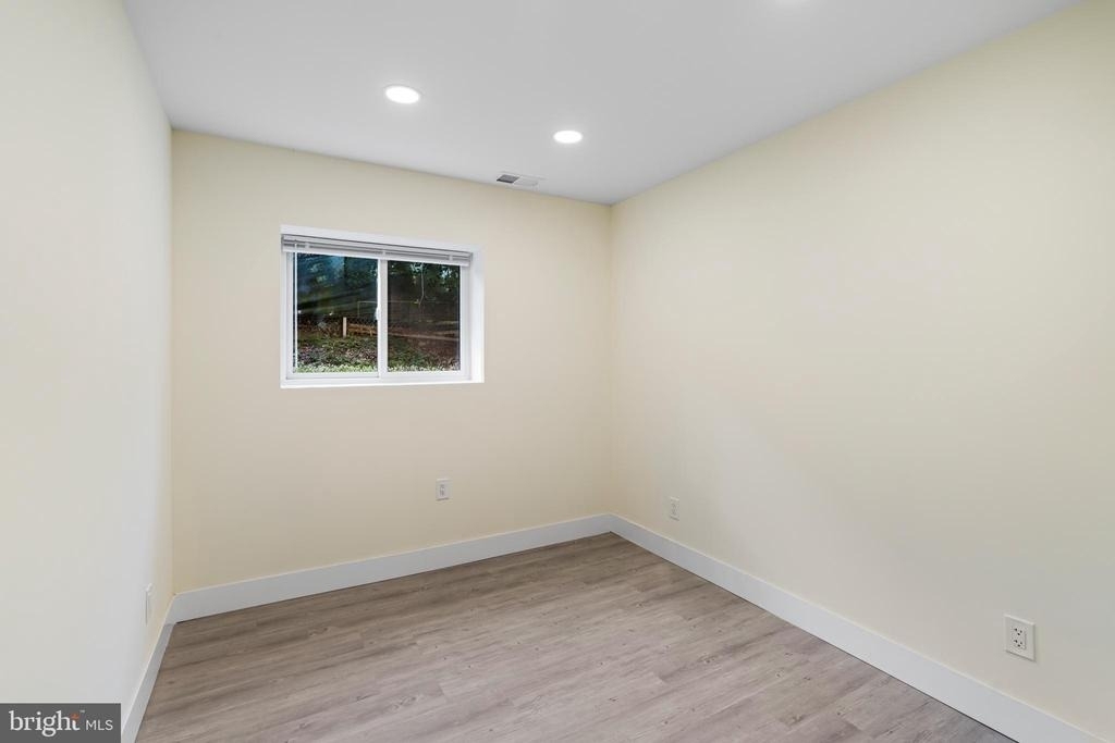 8030 Ditman Street - Photo 15