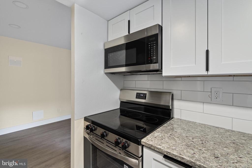8030 Ditman Street - Photo 10