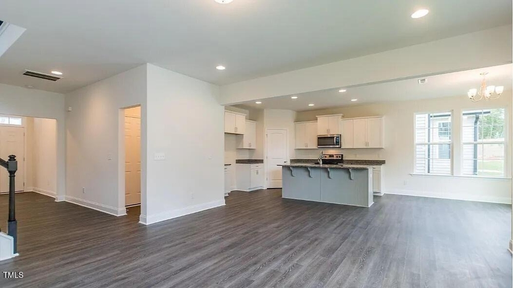 153 Burford Way - Photo 2