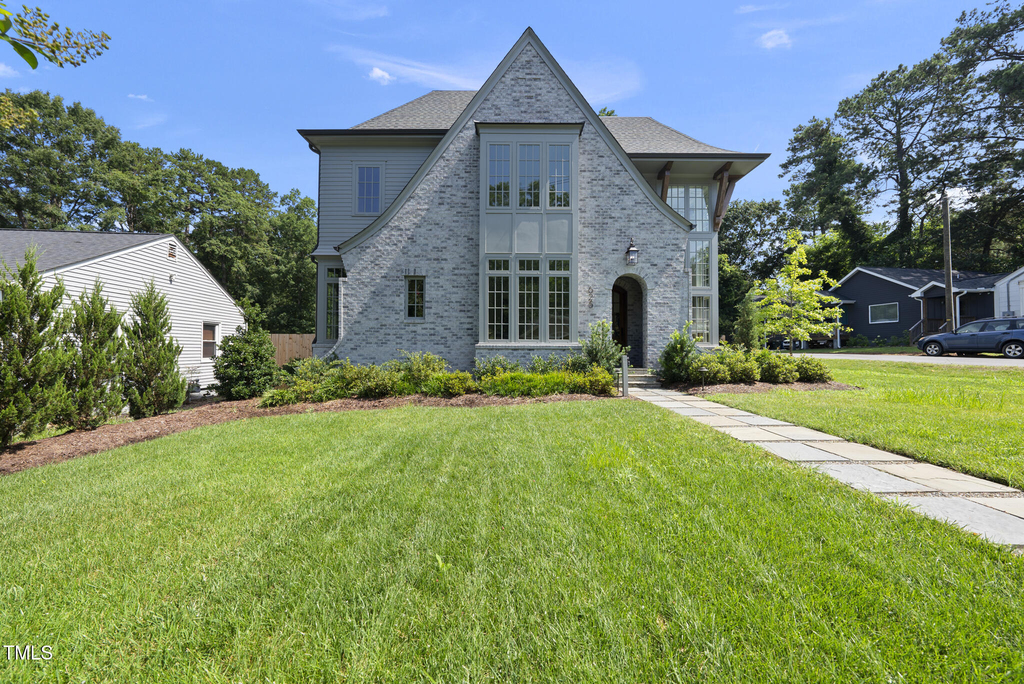 625 Glascock Street - Photo 0