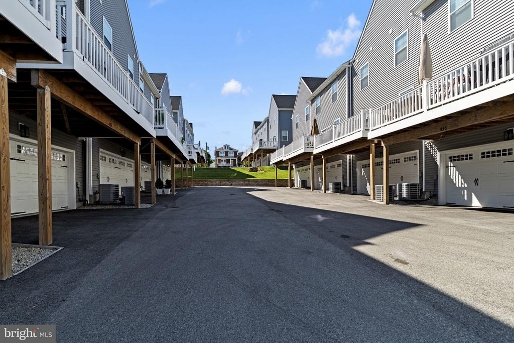 428 Hurst Street - Photo 39