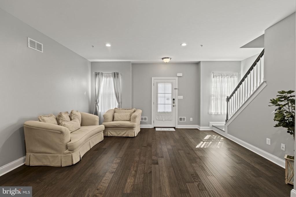 428 Hurst Street - Photo 6
