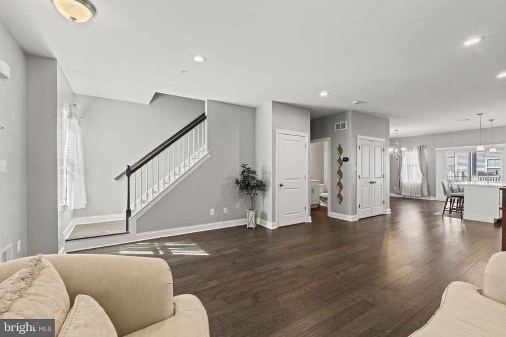 428 Hurst Street - Photo 4