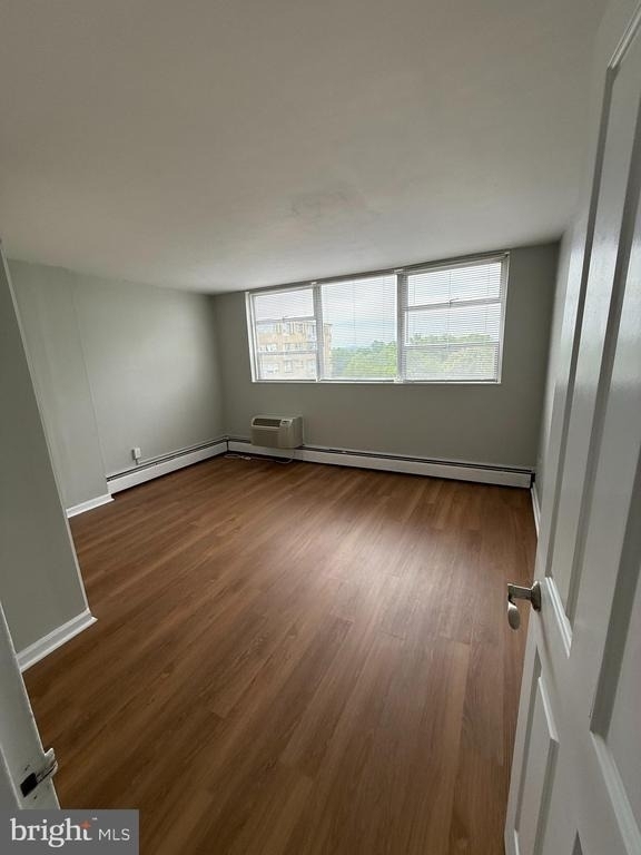 1030 E Lancaster Avenue - Photo 14