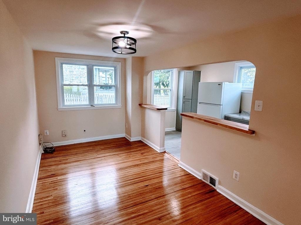 7801 Westview Avenue - Photo 4