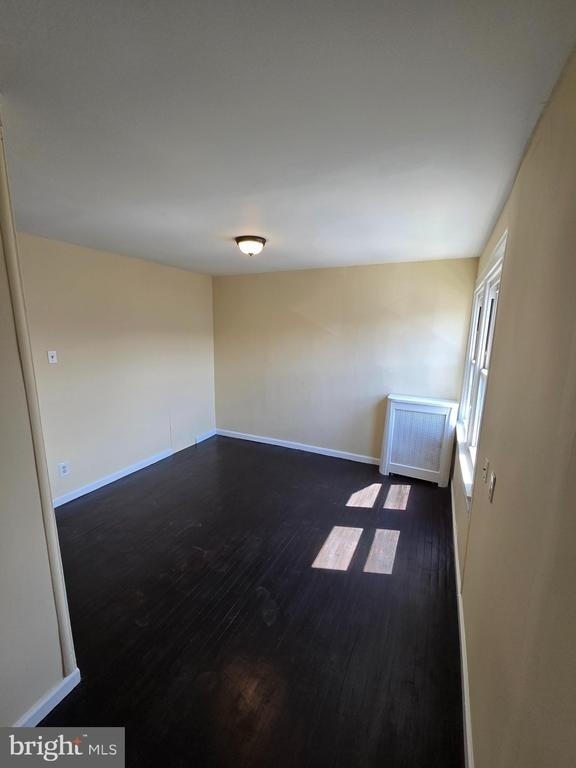 7129 Seaford Road - Photo 1