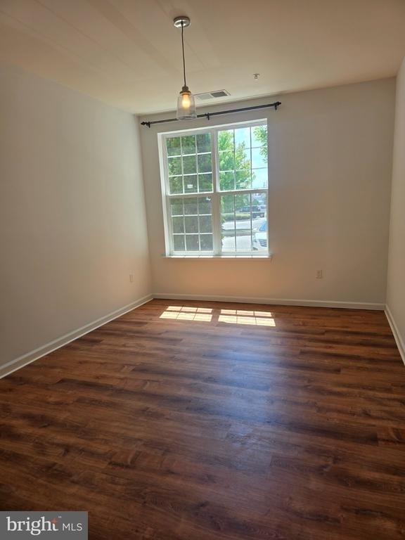 1115 Halifax Place - Photo 12