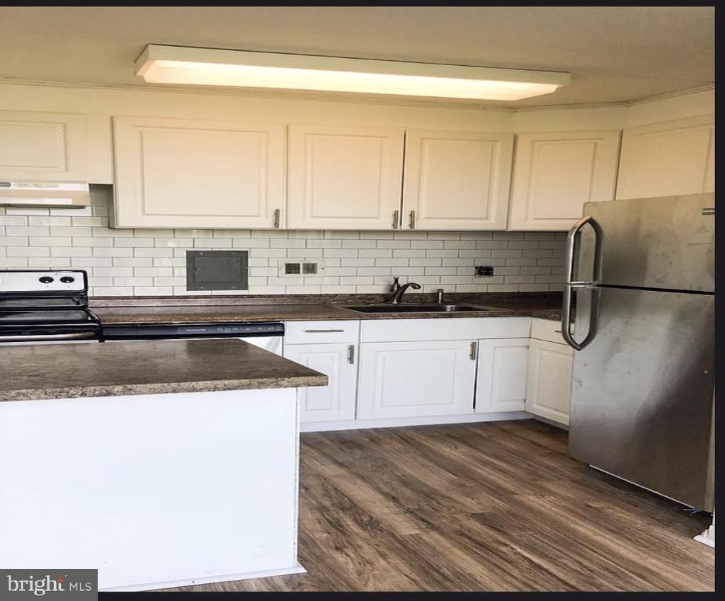401 Cooper Landing Rd - Photo 2