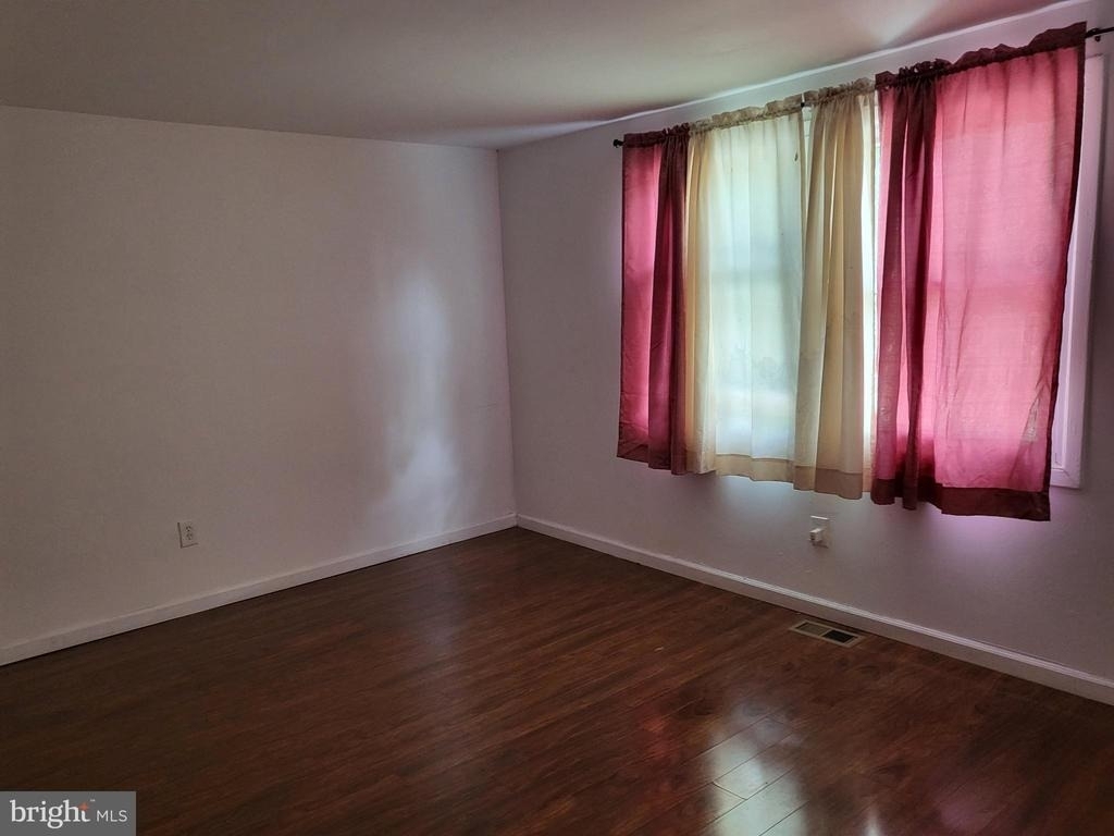 17 Roberts Place - Photo 7