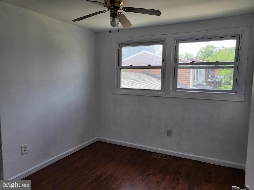 17 Roberts Place - Photo 9