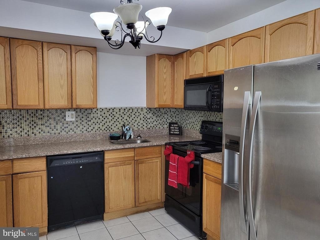 17 Roberts Place - Photo 5