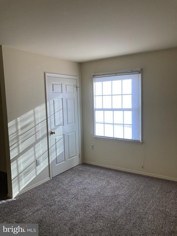 534 Pangborn Boulevard - Photo 1