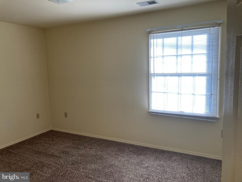 534 Pangborn Boulevard - Photo 11