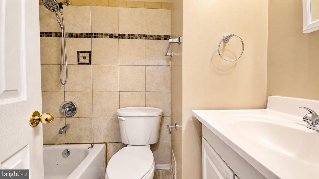 4409 Bishopmill Drive - Photo 13