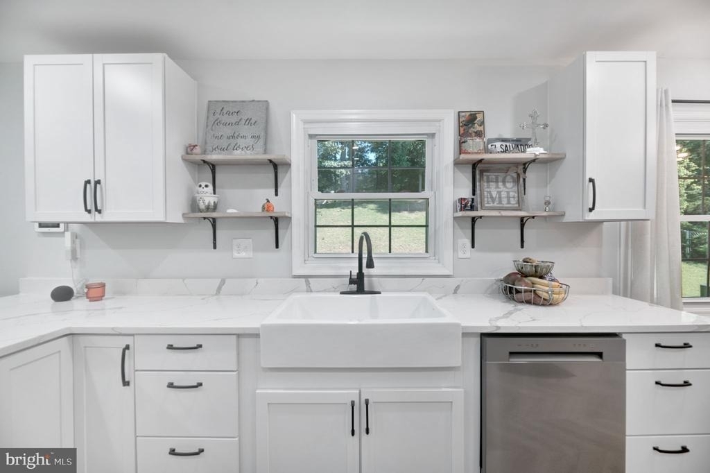 8812 Churchfield Lane - Photo 4