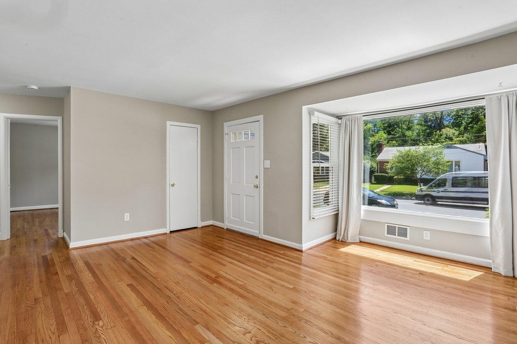 11105 Stillwater - Photo 2