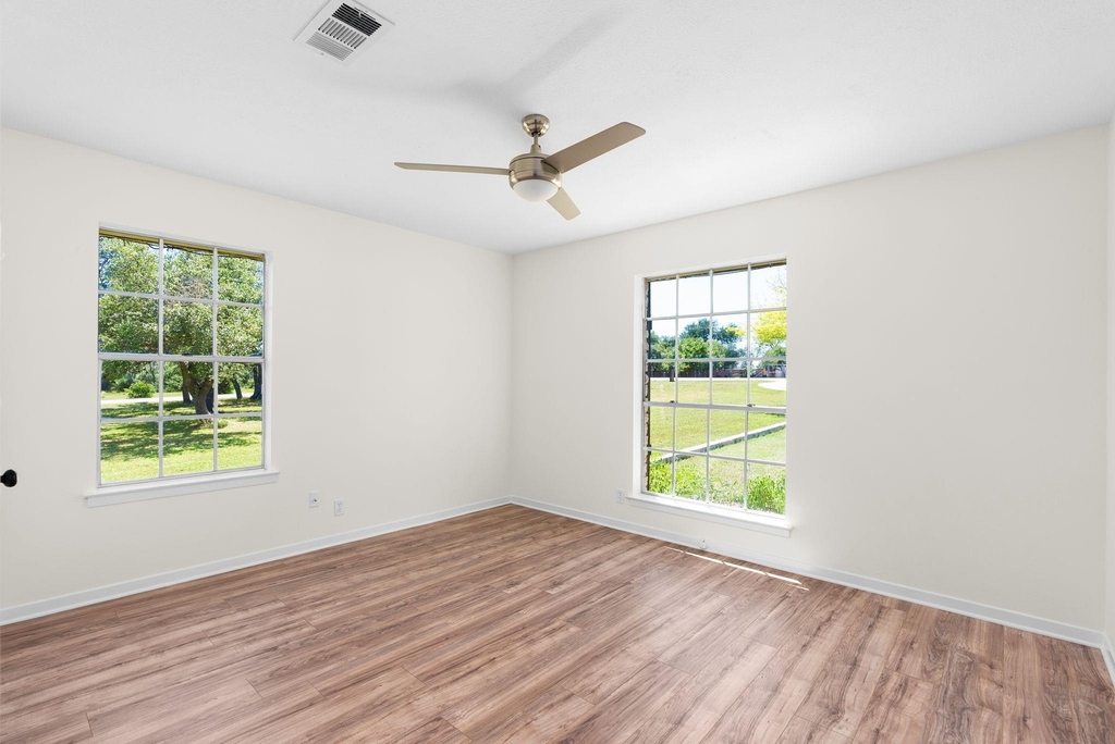 301 Retha Dr - Photo 16