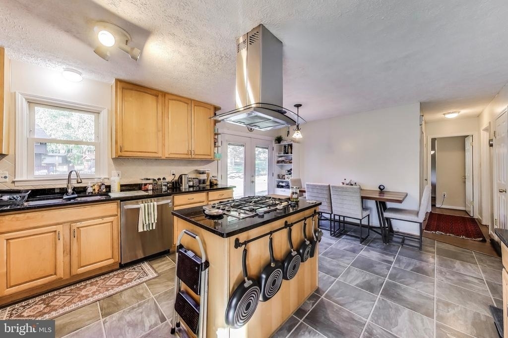 7726 Seven Locks Road - Photo 7