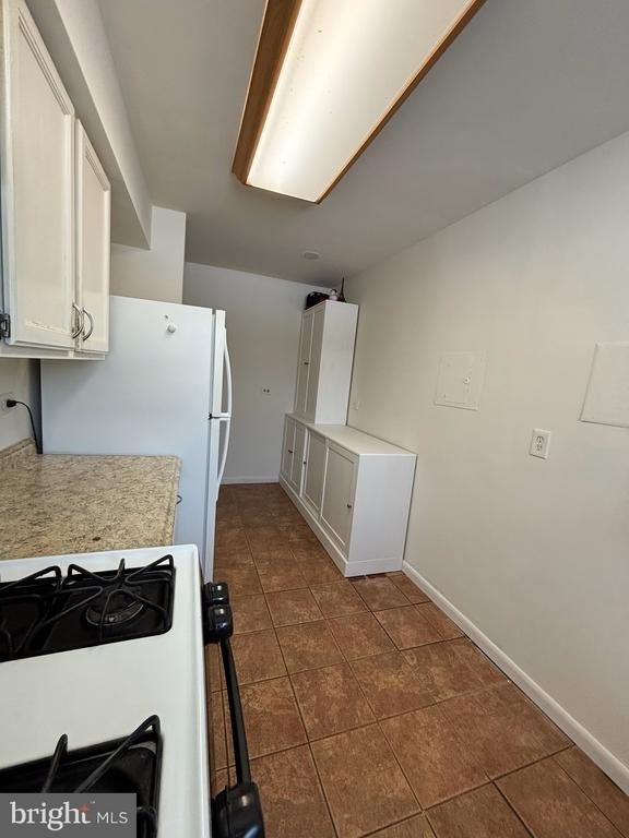 10667 Montrose Avenue - Photo 23