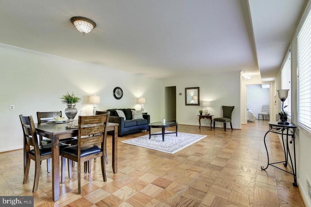 10667 Montrose Avenue - Photo 5