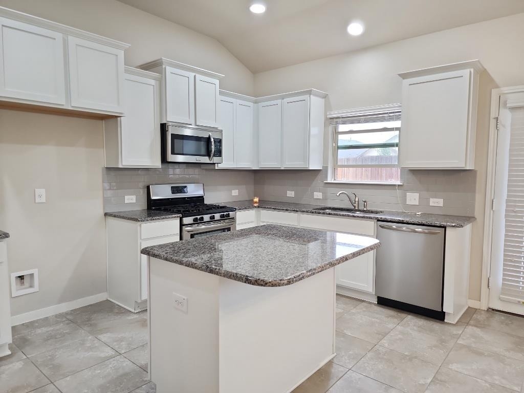 1019 Granbury Cv - Photo 5