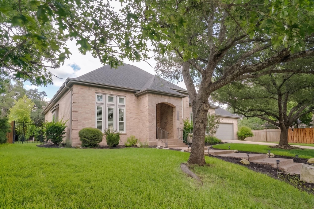 10200 Treasure Island Dr - Photo 1