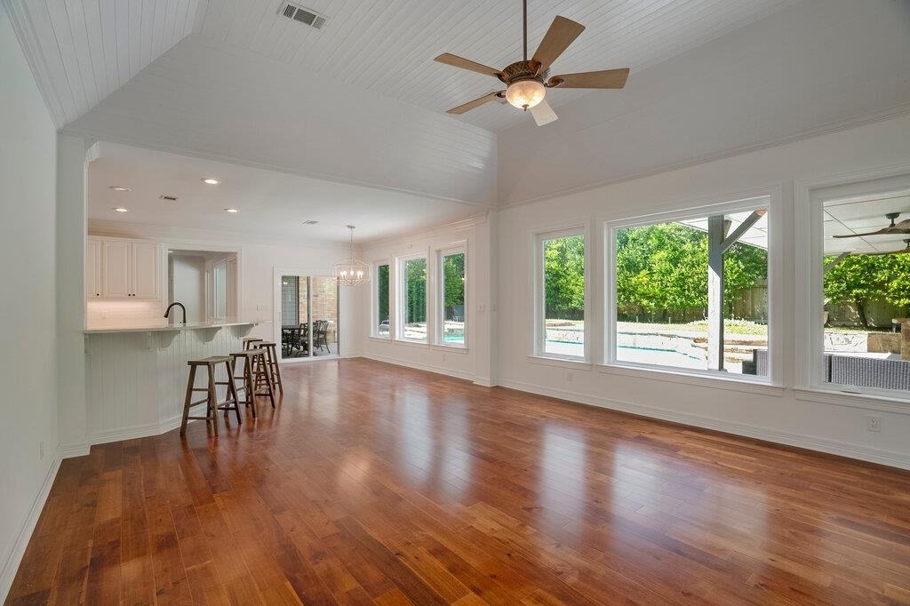 10200 Treasure Island Dr - Photo 13
