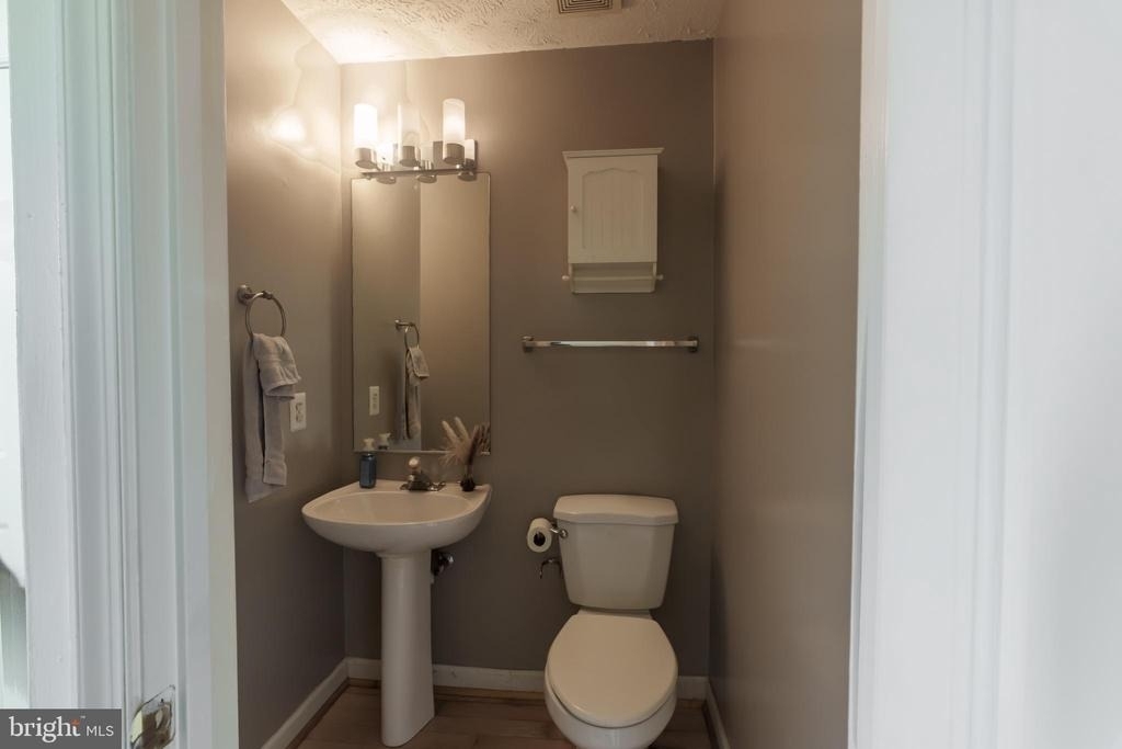 8329 Wades Way - Photo 3