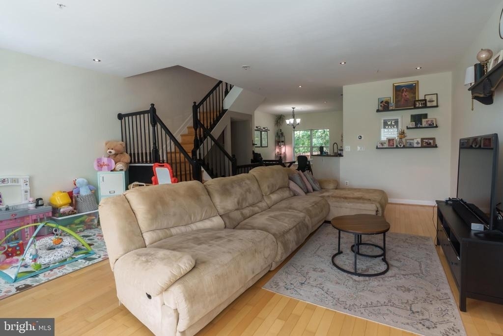 8329 Wades Way - Photo 6