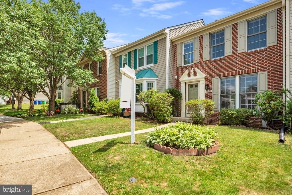 7920 Brightlight Place - Photo 3