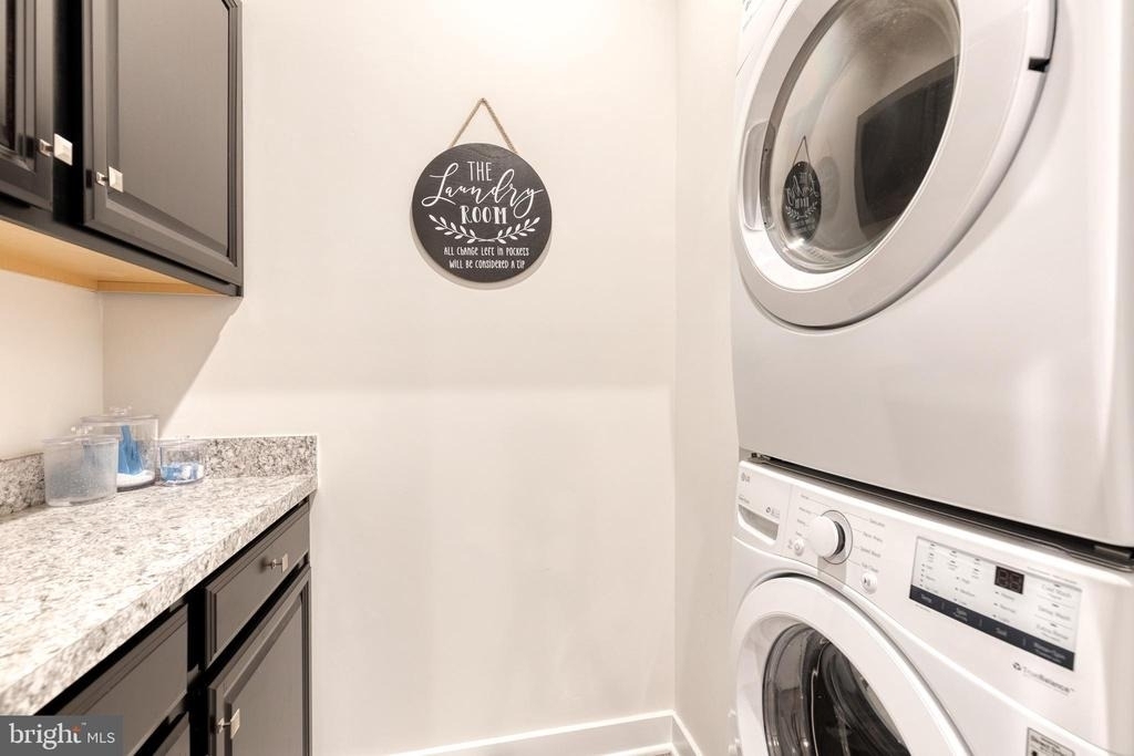 10141 Fauberg Street - Photo 32